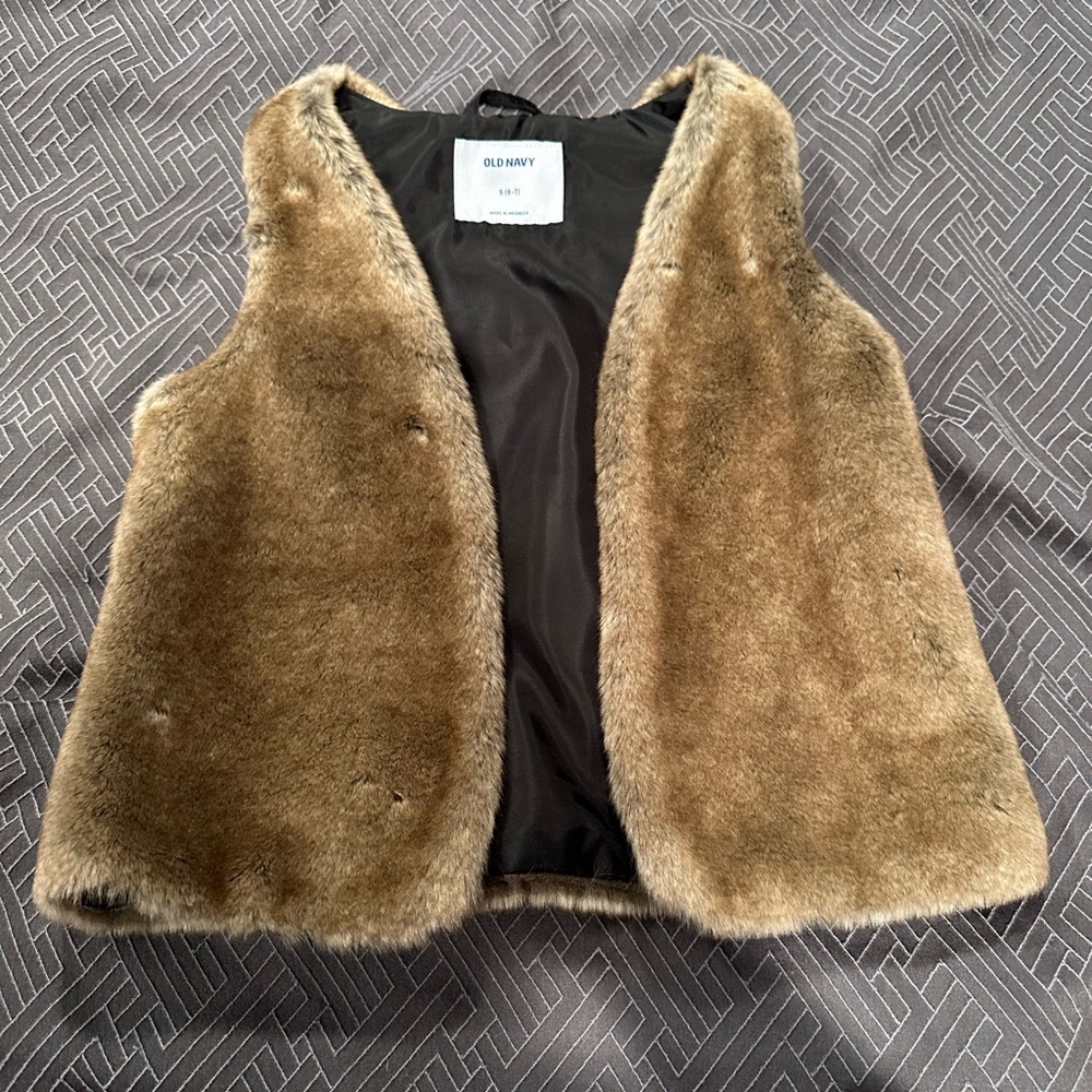 Girls Faux Fur Vest